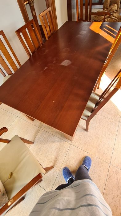 Mesa e Cadeiras de Cozinha