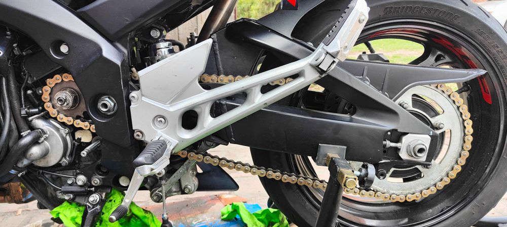 Suzuki GSR600  2009 Leovince ZADBANY 98KM