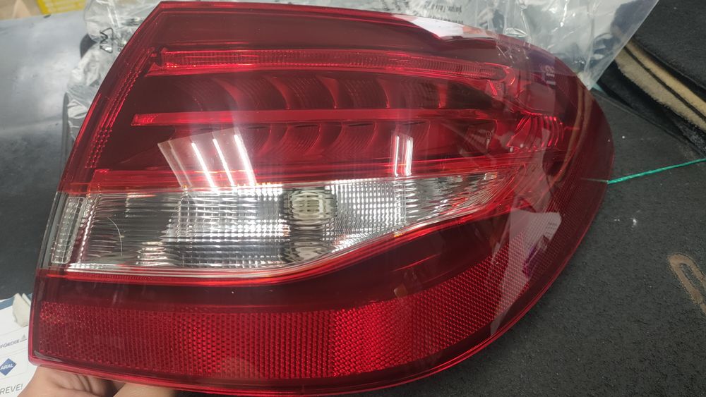 Farolim Tras ESQ /DRT Mercedes S205 (SW LAMPADA PY21W/LED)  W205 SW