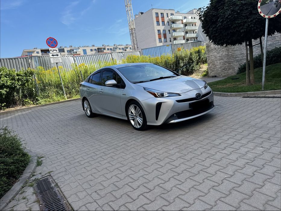 Toyota Prius AWD