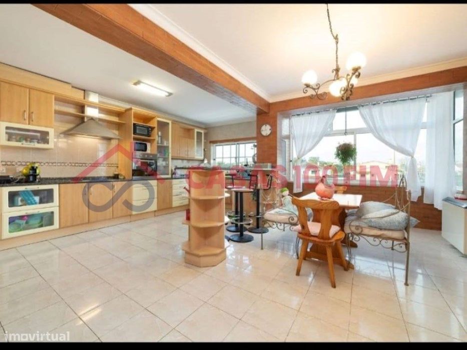 Apartamento T3 transformado em Duplex T2 +T2