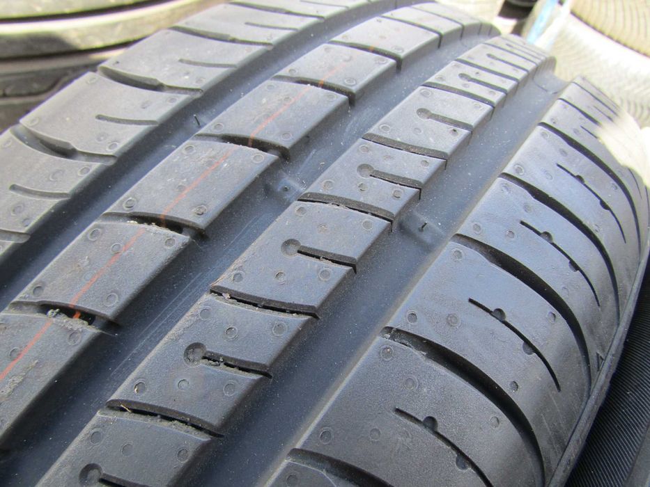 215/60R15 Kumho EcoWing ES01 2szt Nieużywane 94V 2021R