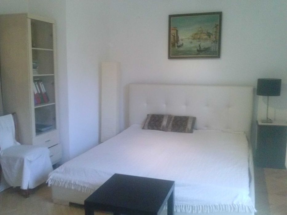 Duży pokój z balkonem na klimatycznej Saskiej Kępie - tuż obok Centrum