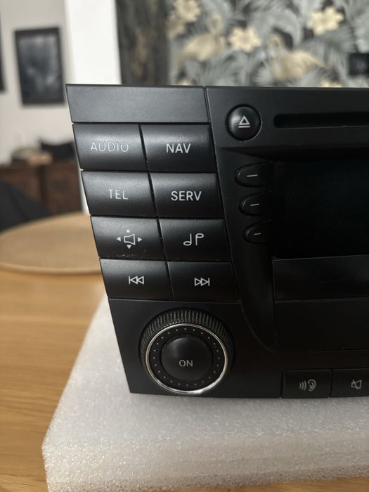 Radio Mercedes W211