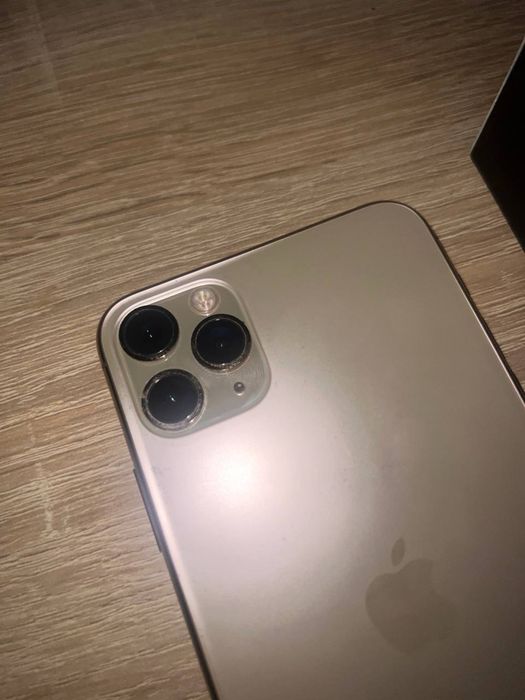 Iphone 11 pro max ios 26 256 гб опис