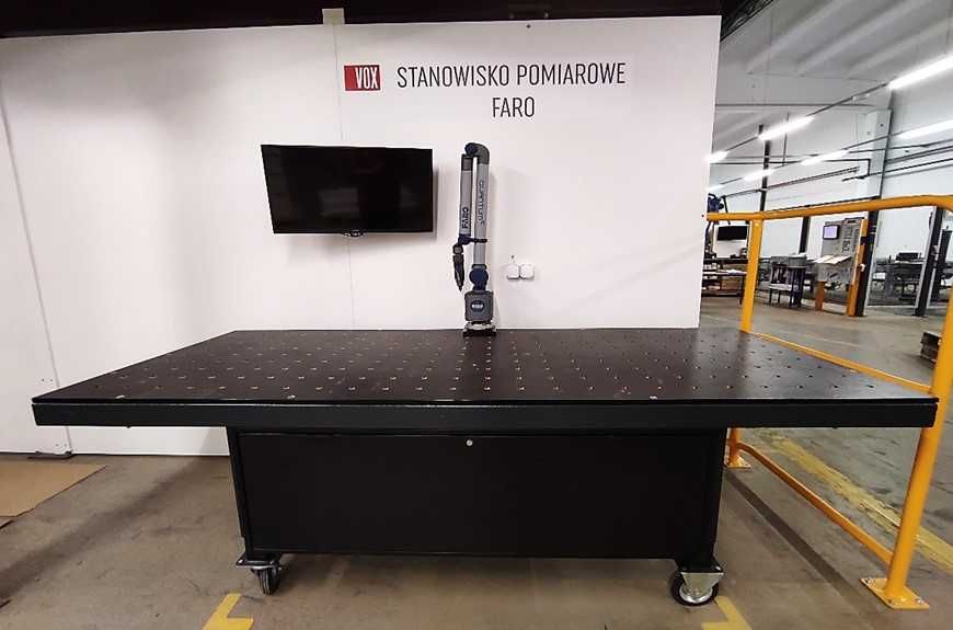 Ramię urządzenie pomiarowe FARO Quantum z 2021r. ze stołem roboczym