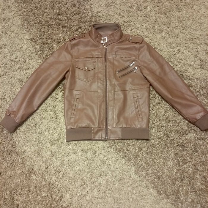 Продам куртку нова, розмір s.