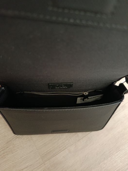 Продам сумочку Zara.