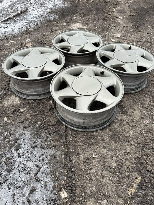 Продам легко сплавні оригінальні диски з форд таурус R16