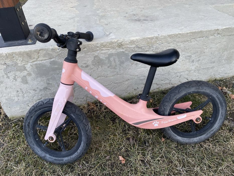 Біговел CROSSER Magnesium Balance 12, надувні колеса 12", Рожевий