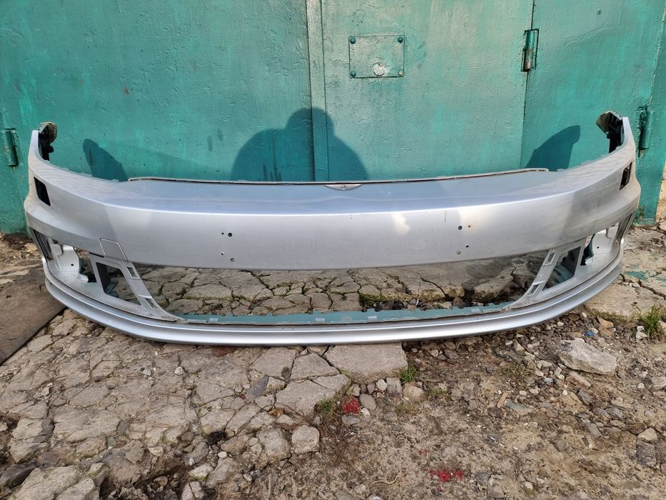 Volkswagen 1Q0  EOS 10- бампер передній vw  дзеркало В
