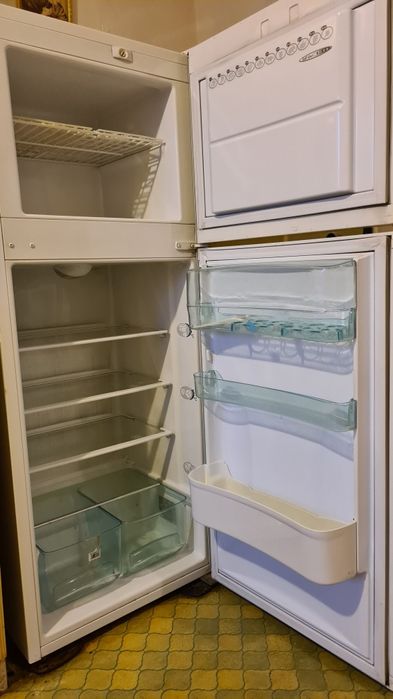 Lodówko zamrażarka Amica