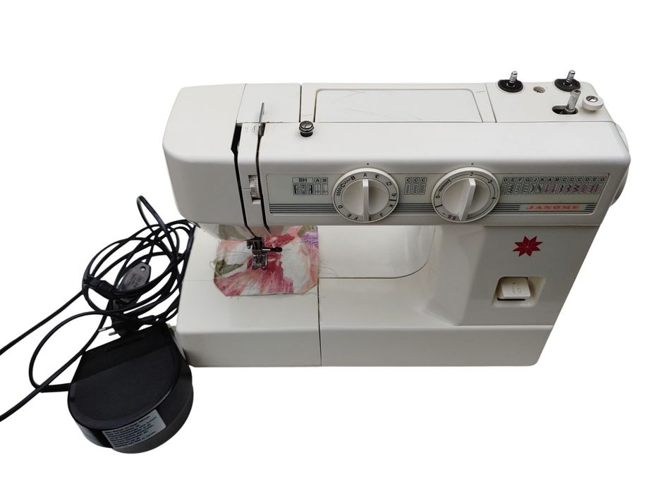 Швейная машина Janome J-540 (В рабочем состоянии + инструкция)