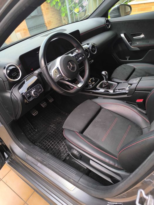 MERCEDES-BENZ  A 160 AMG - como novo, em muito bom estado!