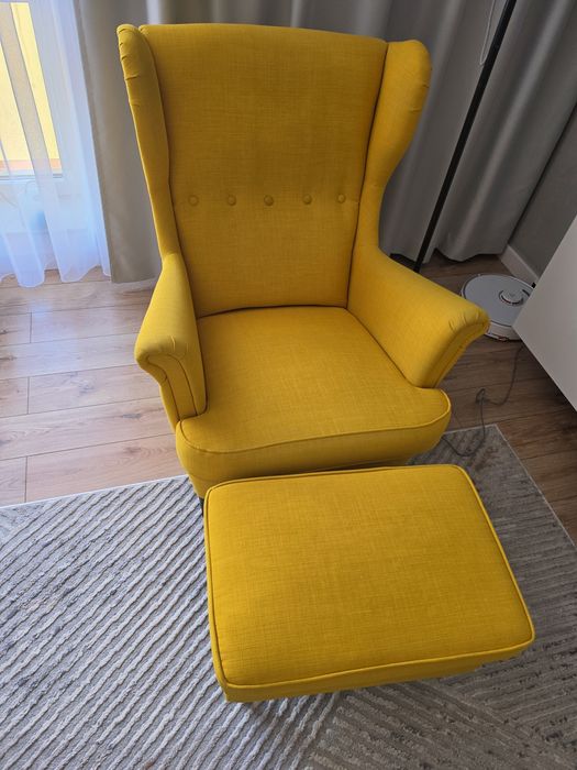 Fotel wraz z podnóżkiem Ikea