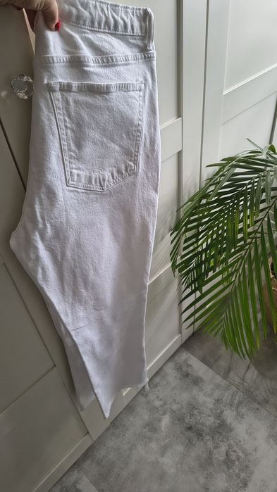 Białe spodnie Topshop Straight mom jeans z wysokim stanem XL