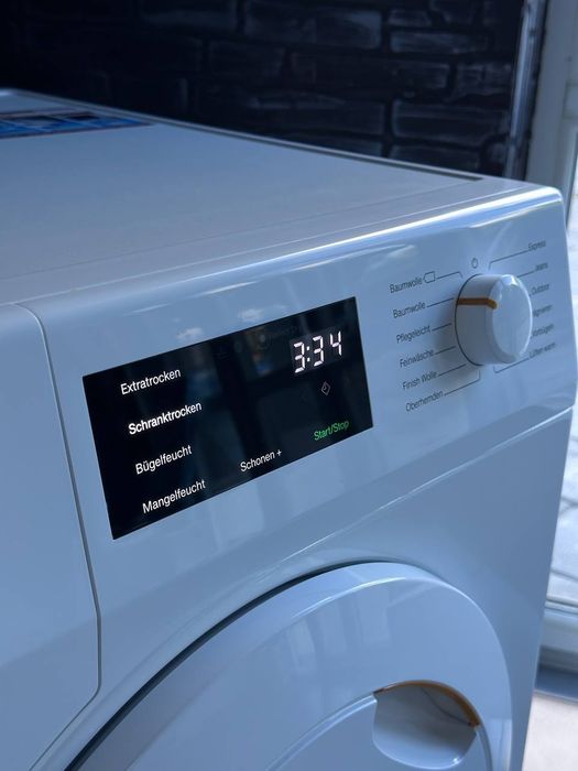 Сушильна машина Miele TCE 630 Рік 2024 Honeycomb