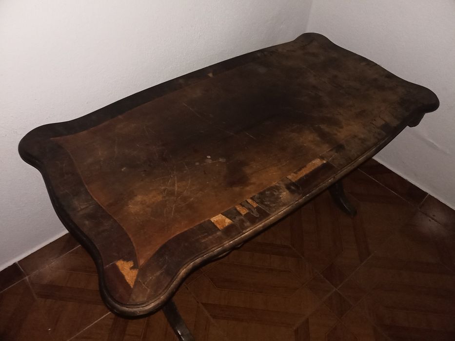 Diverso mobiliário (ler descrição)