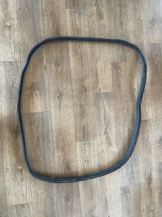 Резинка багажника fiat 500, 500e