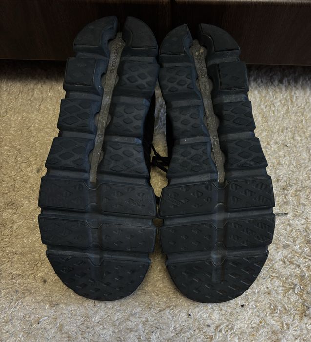 Кросівки on cloudswift 3