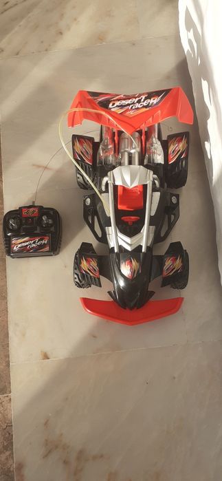 Carro telecomandado