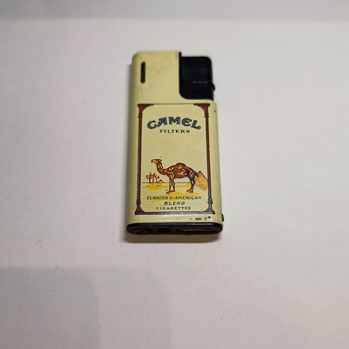 Isqueiro Vintage Camel estado Razoável