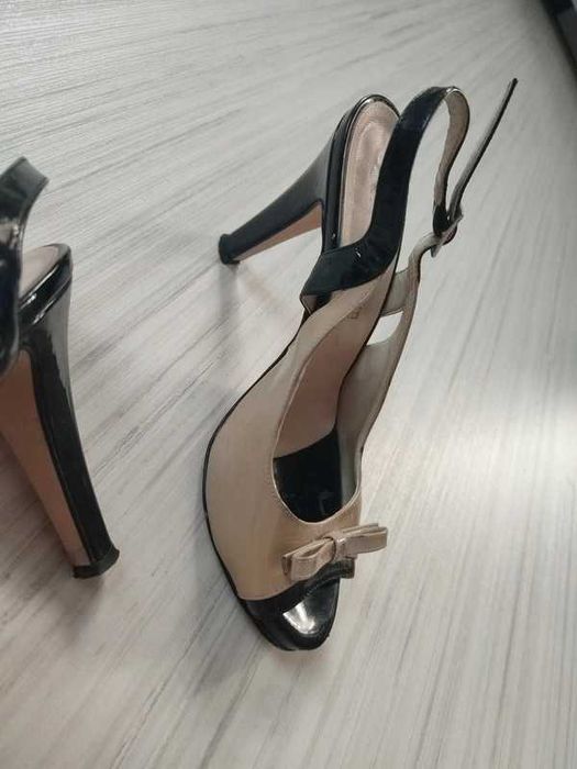 buty na obcasie rozm. 37 firmy Gino Rossi