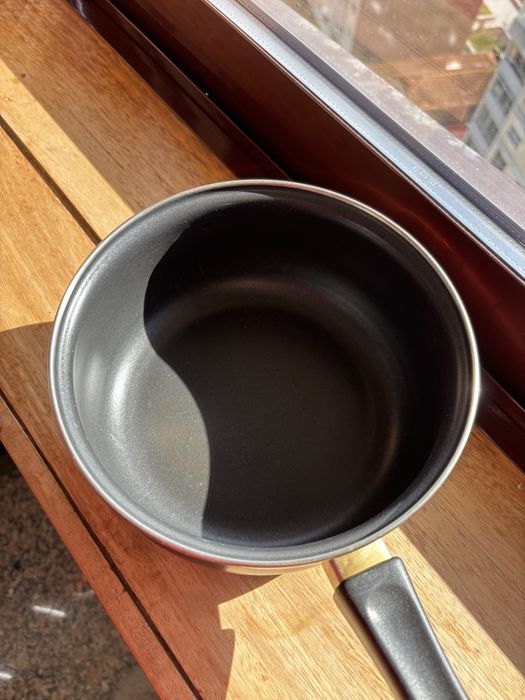 Tacho/panela com tampa