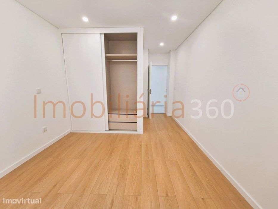 **Apartamento T3 Novo em Vilela-Paredes: Conforto e Modernidade ao ...