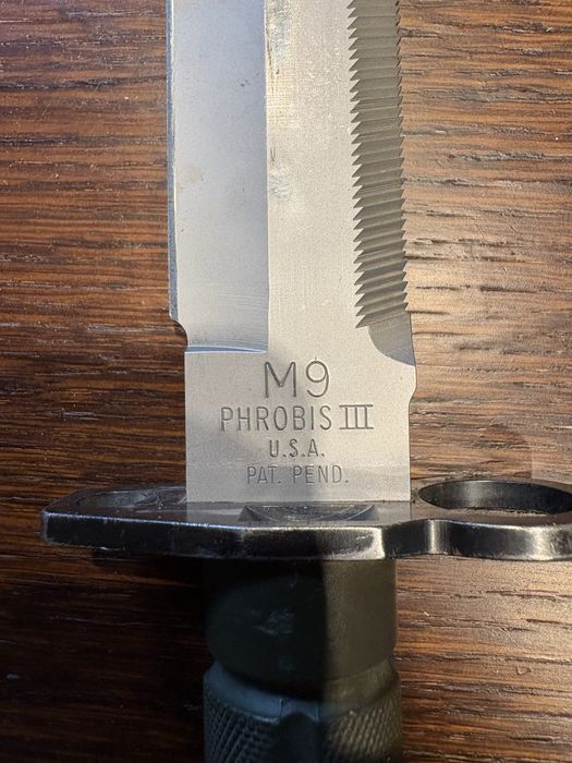 US Army bagnet M9 Phrobis lll lata 80