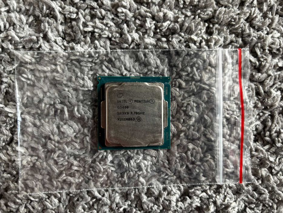 Procesor Intel Pentium Gold G5400 | LGA1151 | 3.70GHz | 2/4 rdzenie