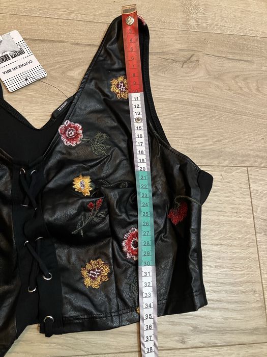 Tenezis top bra outwear M biustonosz nowy