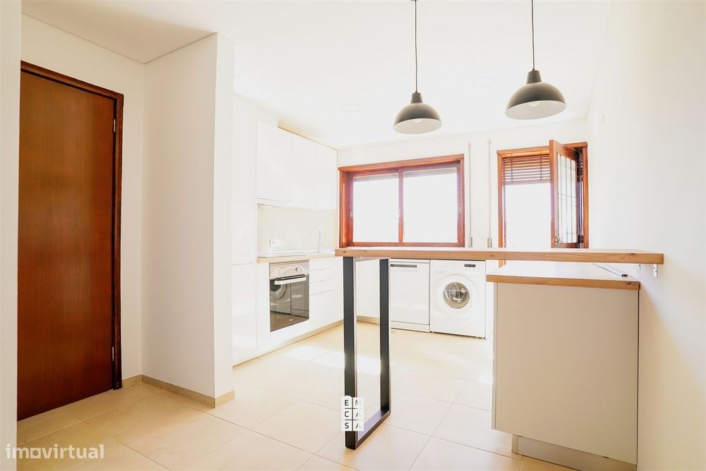 Apartamento T4 Venda em Oliveira de Azeméis, Santiago de Riba-Ul, Ul,