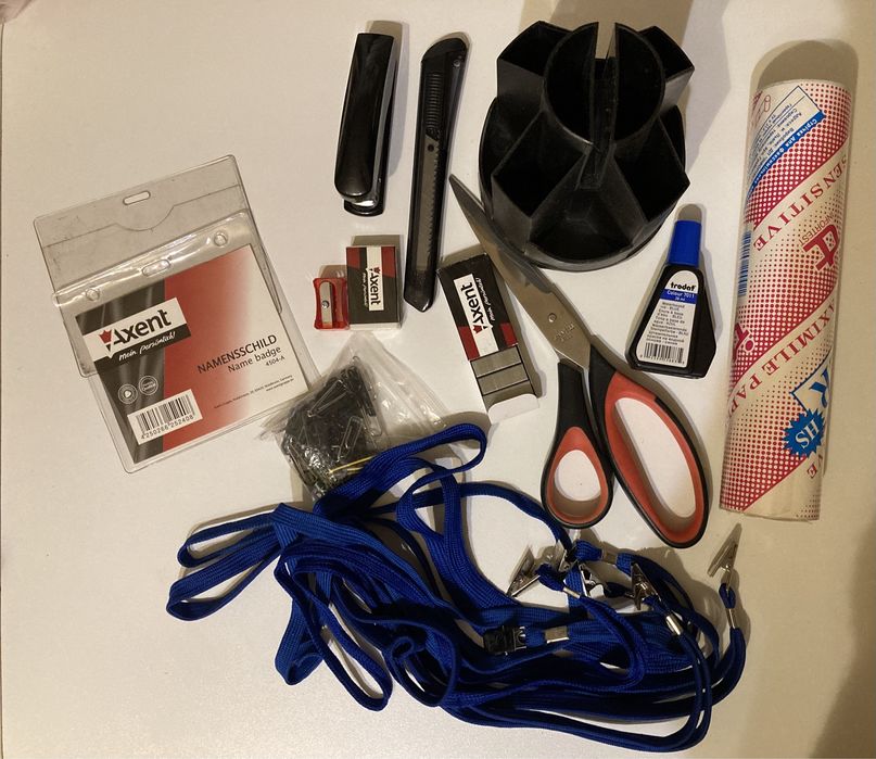 Набір канцтоварів в офіс для навчання