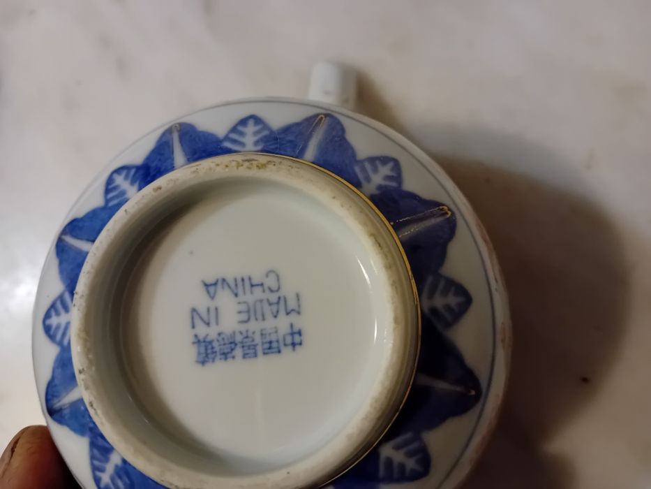 Taça Chinesa em Porcelana com Colher