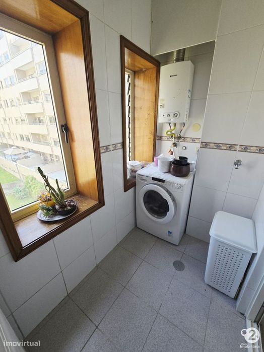 Apartamento T2 em Vilar do Paraíso ( Vila Nova de Gaia )