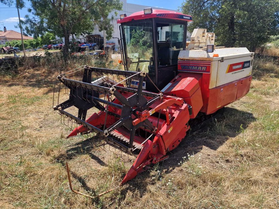 Mini Ceifeira Debulhadora Yanmar CS21 - Fabricada no Japão - Cabinada