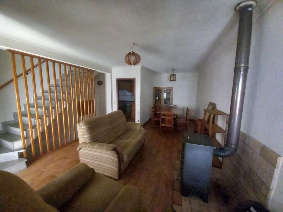 Moradia em pedra T1+1 em Arcozelo da Serra