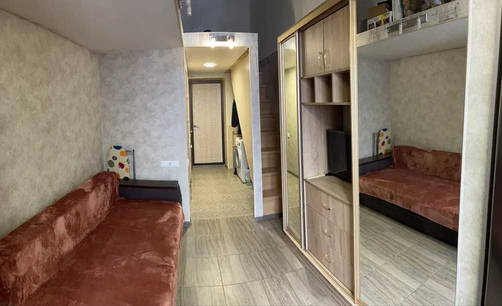 Продам дворівневу квартиру 19 м2 з капітальним ремонтом! (23085)