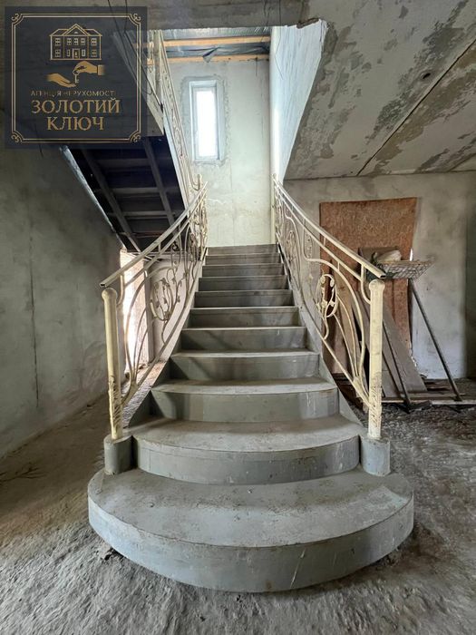 Будинок на Черняхівці біля річки