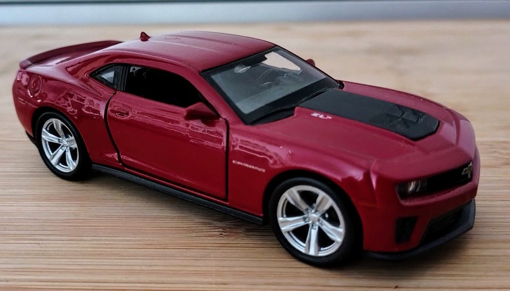 Osiem modeli super samochodów cena za komplet