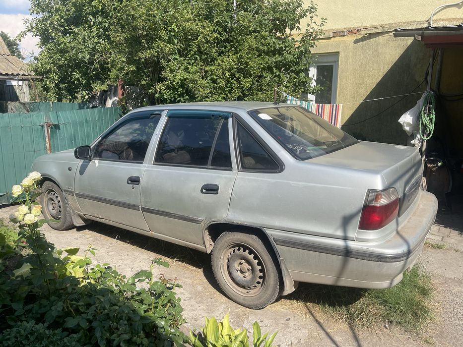 Продам машину Daewoo Nexia