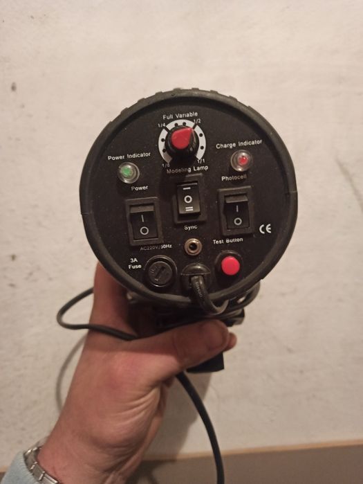 Lampa fotograficzna KH-120M