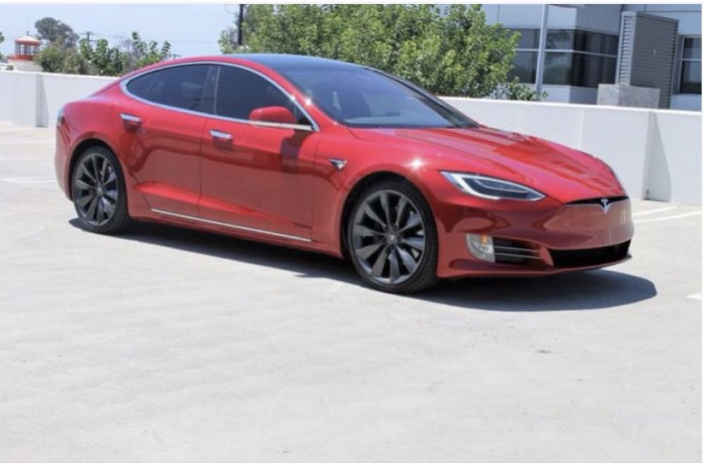 ОРЕНДА Tesla Model S великий вибір модифікації і кольорів по усій Україні