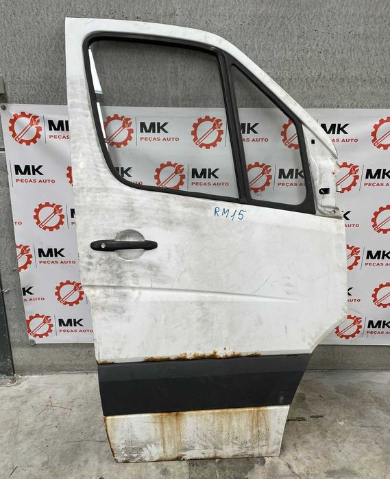 Porta frontal direita Mercedes Sprinter 311 Ano 2008
