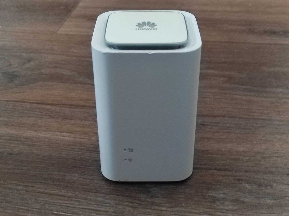 4G Wi-Fi Роутер "Huawei" E5180