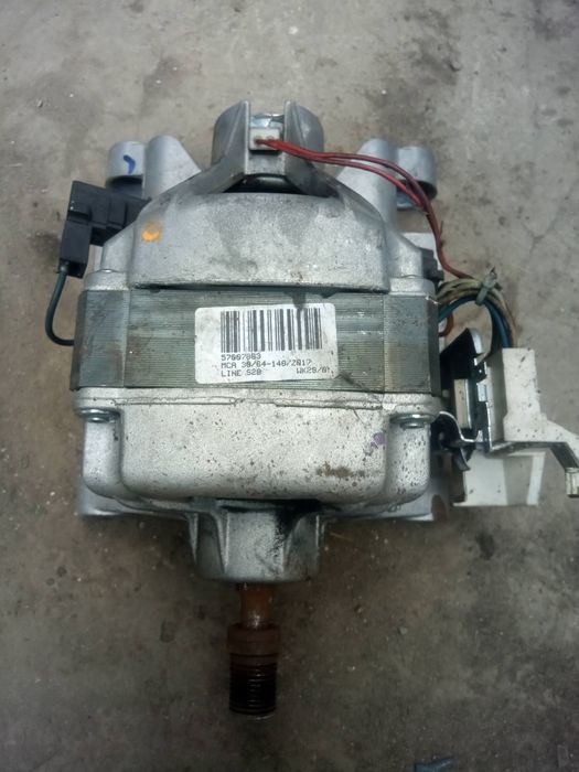 Стиралка Zanussi FA822 по запчастям