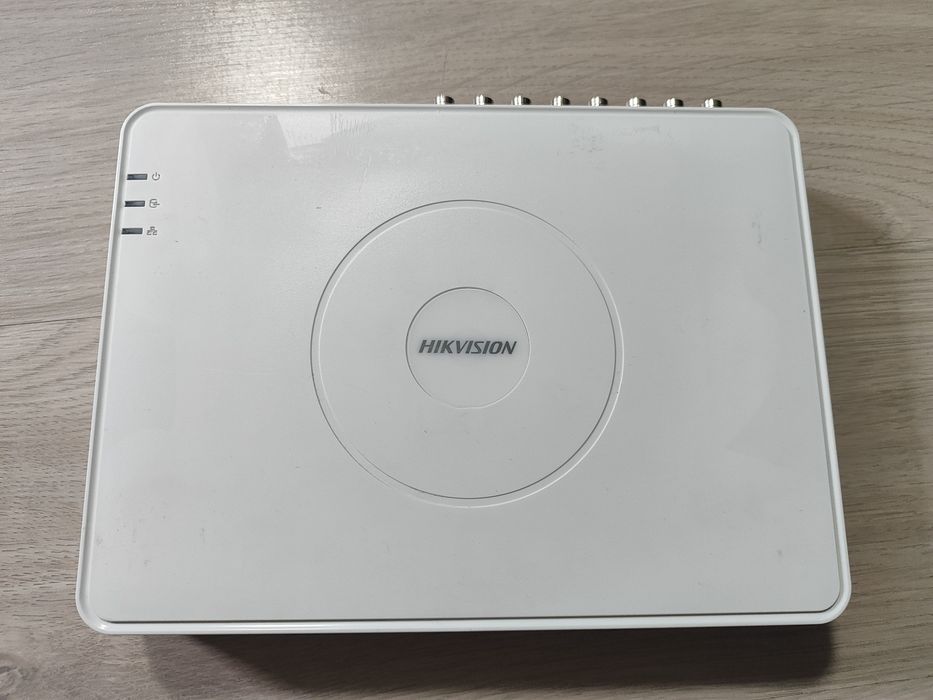 16 канальний відеореєстратор Hikvision iDS-7116HQHI-M1/S