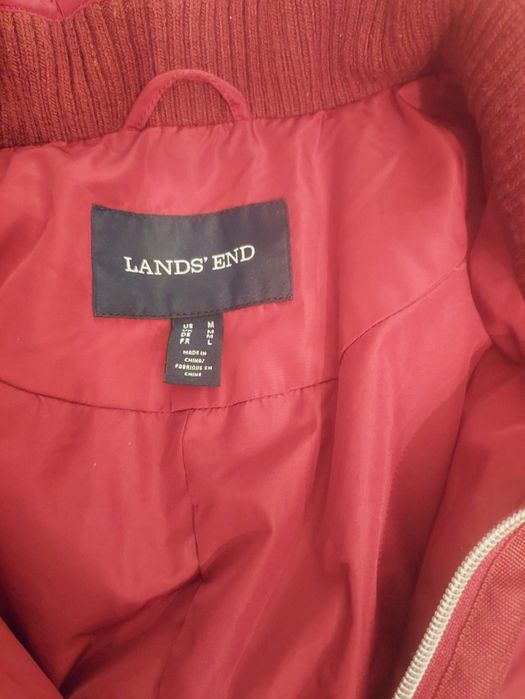 Ciepły, puchowy, bordowy plaszcz