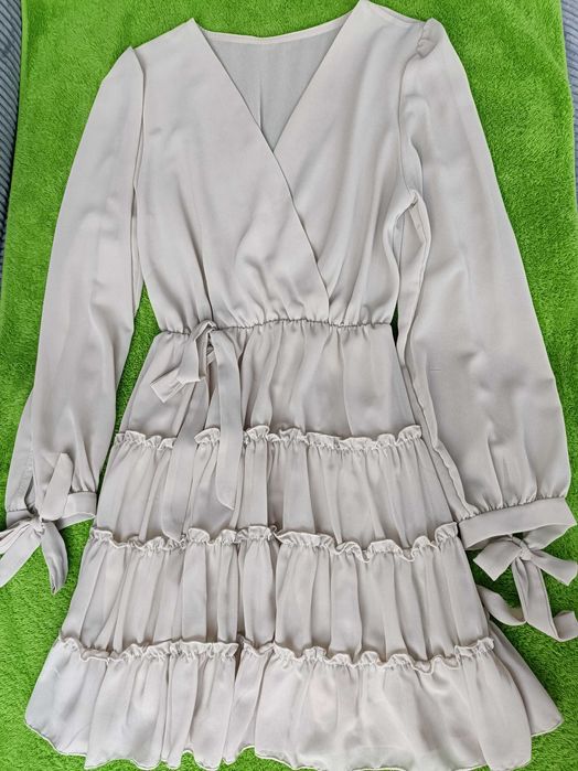 Sukienka M,  jak nowa!